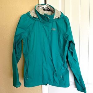 REI Women’s Rainier Rain Jacket size L